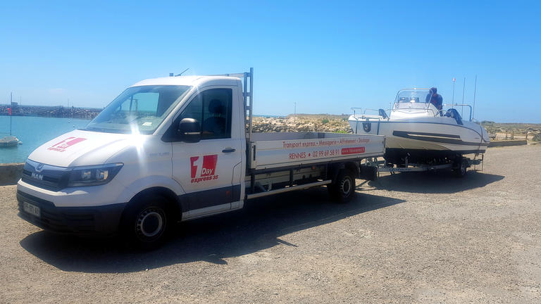 1 Day Express 35, remorquage bateau de plaisance à votre port