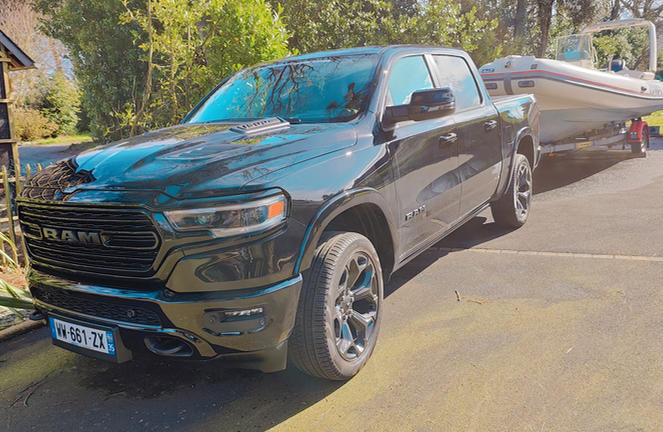 1 Day Express 35, transport spécifique maritime